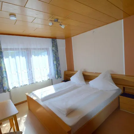 Pfeil Apartamento Nieder-Werbe